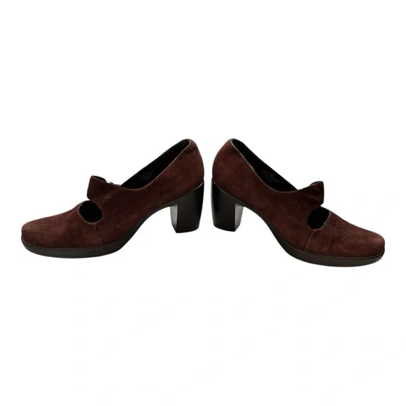 Dansko Brown Suede Heels - Picture 4 of 9
